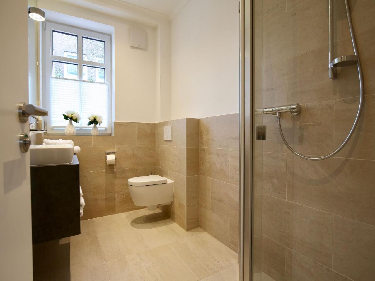 Kleine Charlotte - Traumwohnung Mit Terrasse Fuer 4 Personen 万根沃格 外观 照片